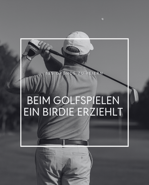 Man steht am Golfplatz und schießt zum Loch