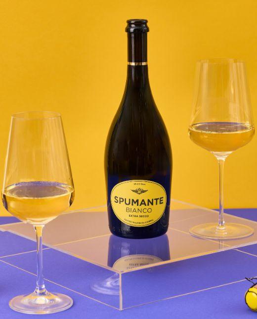 Hochriegl Spumante mit Gläser
